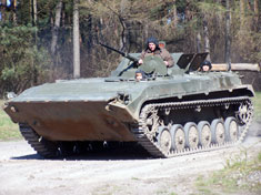 Panzer fahren im BMP